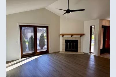 7555 Widgeon Way, Madison, WI 53717 - Photo 4