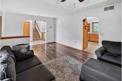 383 Sunnyview Lane, Marshall, WI 53559 - Photo 10