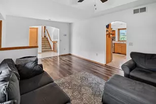 383 Sunnyview Ln, Marshall, WI 53559 - Photo 10