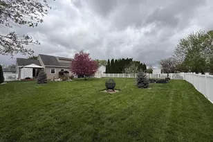 938 Nantucket Dr, Janesville, WI 53546 - Photo 48