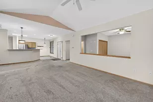3356 N Stone Creek Cir, Madison, WI 53719 - Photo 6