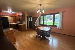 414 Lucille St, Verona, WI 53593 - Photo 4