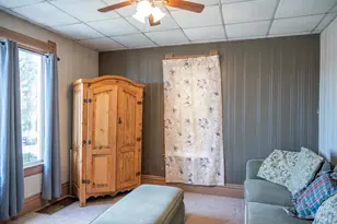327 2nd Main St, Elroy, WI 53929 - Photo 16