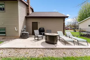1502 Briar Ln, Sun Prairie, WI 53590 - Photo 26