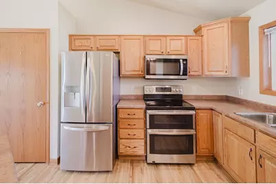 905 Heather Lane, Platteville,  53818 - Photo 10