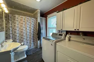 408 7th St, Baraboo, WI 53913 - Photo 12