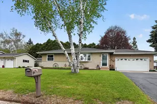 300 Prairie Ave, Lake Mills, WI 53551 - Photo 4