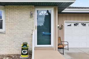 300 Prairie Ave, Lake Mills, WI 53551 - Photo 8
