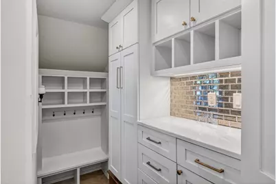 3 Cambridge Road, Madison, WI 53704 - Photo 18