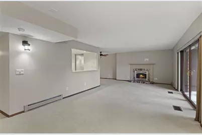 325 Yellowstone Drive #223, Madison, WI 53705 - Photo 4