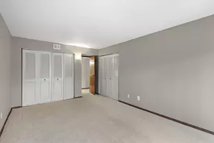 325 S Yellowstone Dr, Madison, WI 53705 - Photo 26