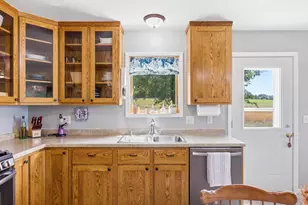 503 N Bennett Rd, Ridgeville, WI 53533 - Photo 8