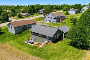 503 N Bennett Rd, Ridgeville, WI 53533 - Photo 40