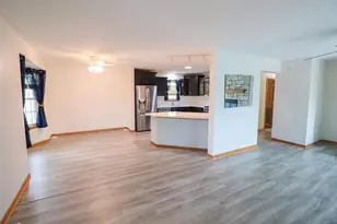 3105 Beth Ln, Holmen, WI 54636 - Photo 2