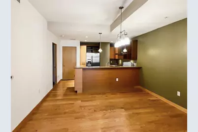 309 Washington Avenue #212, Madison, WI 53703 - Photo 8