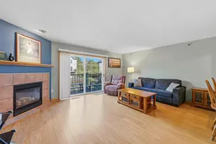 5462 Coachman Pl, Fitchburg, WI 53711 - Photo 8
