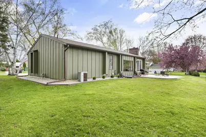 218 Avalon Road, Columbus, WI 53925 - Photo 8
