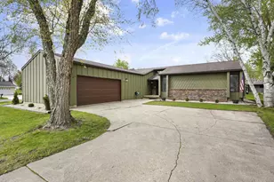 218 Avalon Rd, Columbus, WI 53925 - Photo 1