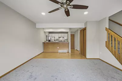 6809 Raymond Road, Madison, WI 53719 - Photo 6