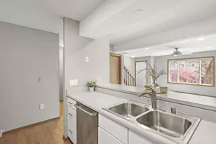 6809 Raymond Rd, Madison, WI 53719 - Photo 14