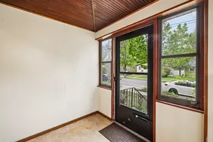 2415 Superior St, Madison, WI 53704 - Photo 4
