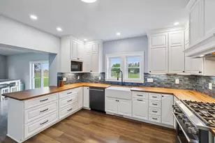5833 Town Hall Dr, Sun Prairie, WI 53590 - Photo 12