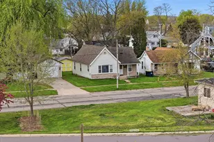 806 Mansion St, Mauston, WI 53948 - Photo 12