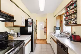 802 S Gammon Rd, Madison, WI 53719 - Photo 12