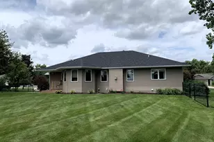140 Dykstra Dr, Fall River, WI 53932 - Photo 16