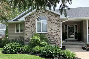 140 Dykstra Dr, Fall River, WI 53932 - Photo 2