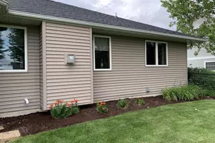 140 Dykstra Dr, Fall River, WI 53932 - Photo 14