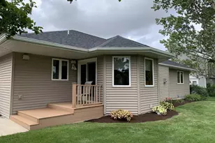 140 Dykstra Dr, Fall River, WI 53932 - Photo 10