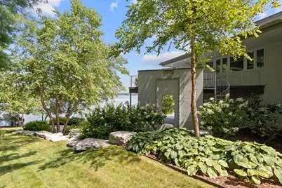521 Canyon Circle, Wisconsin Dells, WI 53965 - Photo 8