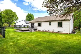 420 Rosemal Ln, DeForest, WI 53532 - Photo 34