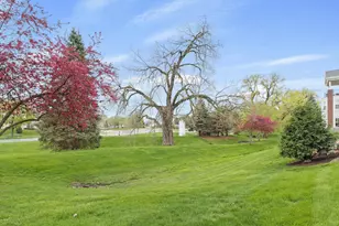 8530 Greenway Blvd, Middleton, WI 53562 - Photo 36