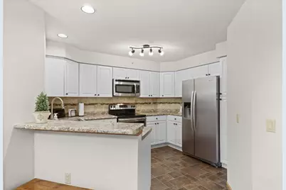 8530 Greenway Boulevard #212, Middleton, WI 53562 - Photo 10