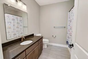 1804 Maplecrest Dr, Madison, WI 53593 - Photo 16