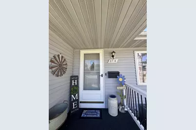 2714 8th Street, Monroe, WI 53566 - Photo 2