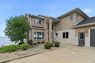 3066 Shadyside Dr, Stoughton, WI 53589 - Photo 14