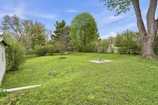 4417 Jay Dr, Madison, WI 53704 - Photo 14