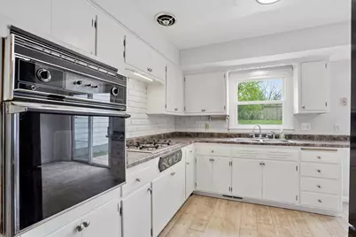 4417 Jay Drive, Madison, WI 53704 - Photo 18