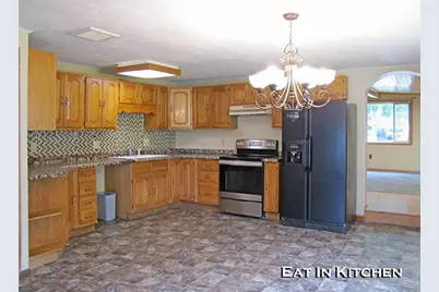 240 Broadway Street, Platteville,  53818 - Photo 2