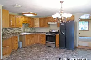 240 Broadway St, Platteville,  53818 - Photo 2