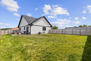721 Roosevelt St, Baraboo, WI 53913 - Photo 46
