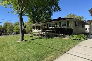 5403 Winnequah Rd, Monona, WI 53716 - Photo 2