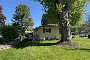 5403 Winnequah Rd, Monona, WI 53716 - Photo 4