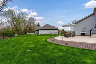 620 Waterford Dr, Beloit, WI 53511 - Photo 6