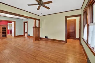 1110 Gilson St, Madison, WI 53715 - Photo 8