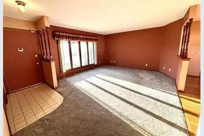 226 Beechwood Drive, Janesville, WI 53548 - Photo 10