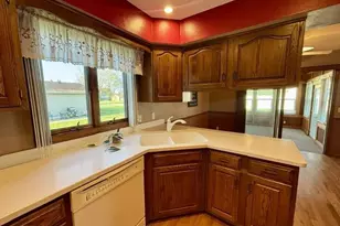 226 Beechwood Dr, Janesville, WI 53548 - Photo 18